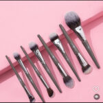 Yglam grey brush set