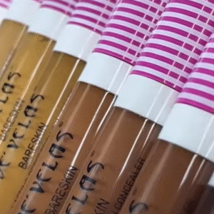 Develas liquid concealer