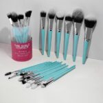 Girls korner brush set