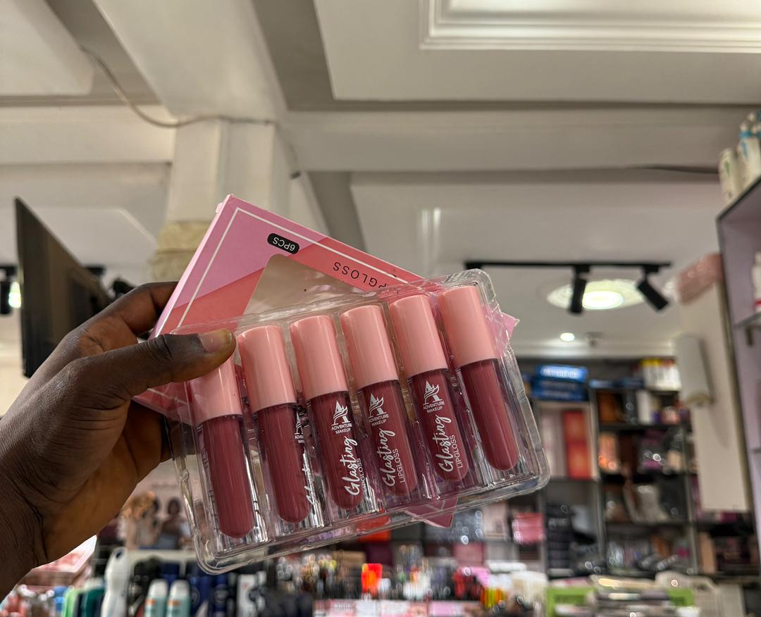 ADVENTURE GLASTING GLOSS SET
