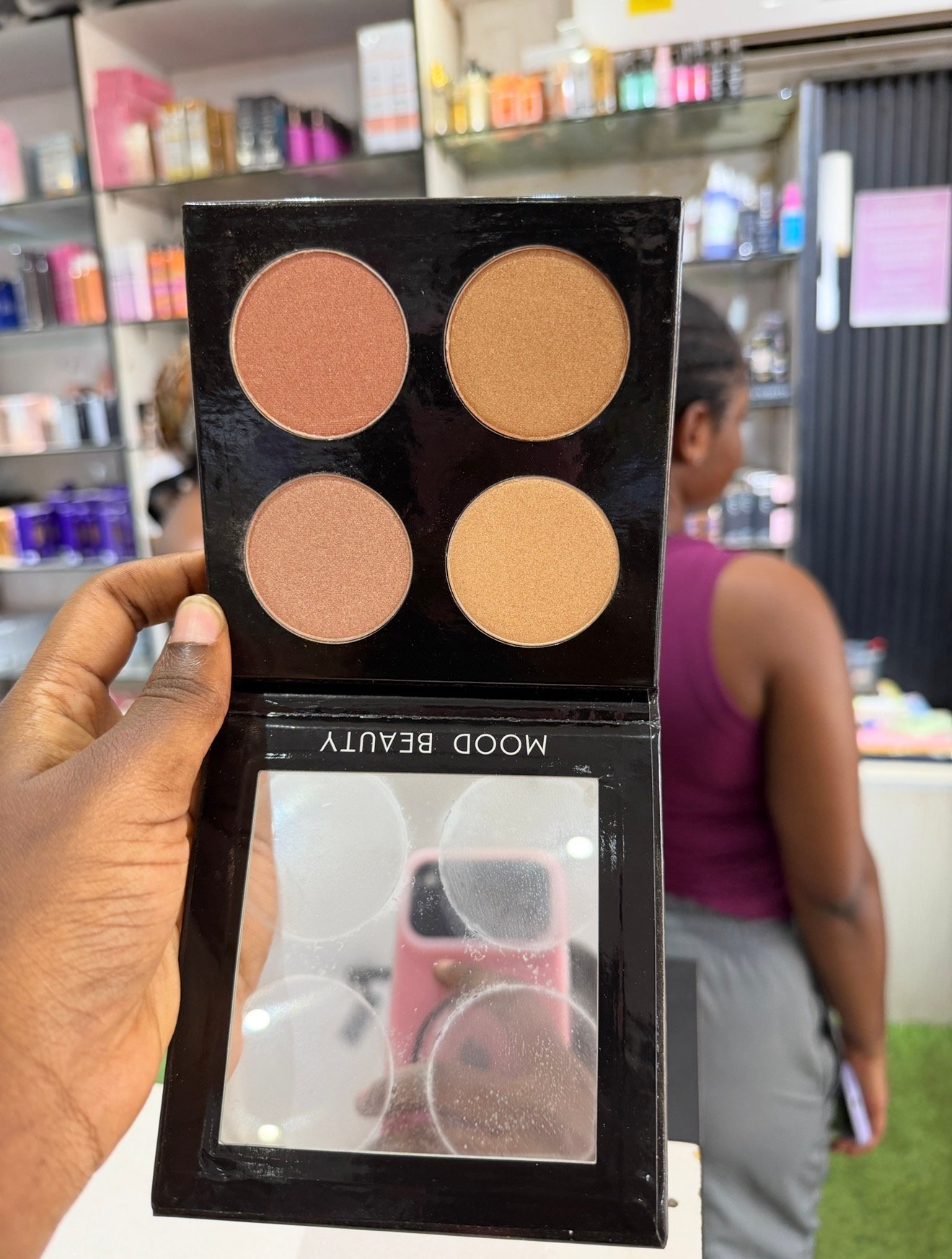 MOOD BEAUTY HIGHLIGHTER 4IN1