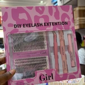 GIRL DIY CLUSTER LASH EXTENSION