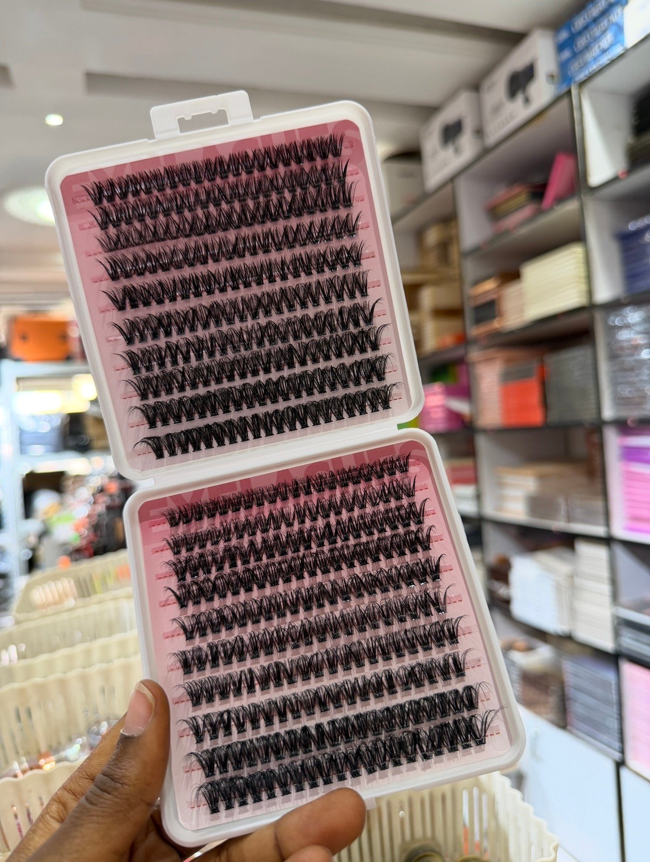 SMALL CLUSTER LASH BOOK