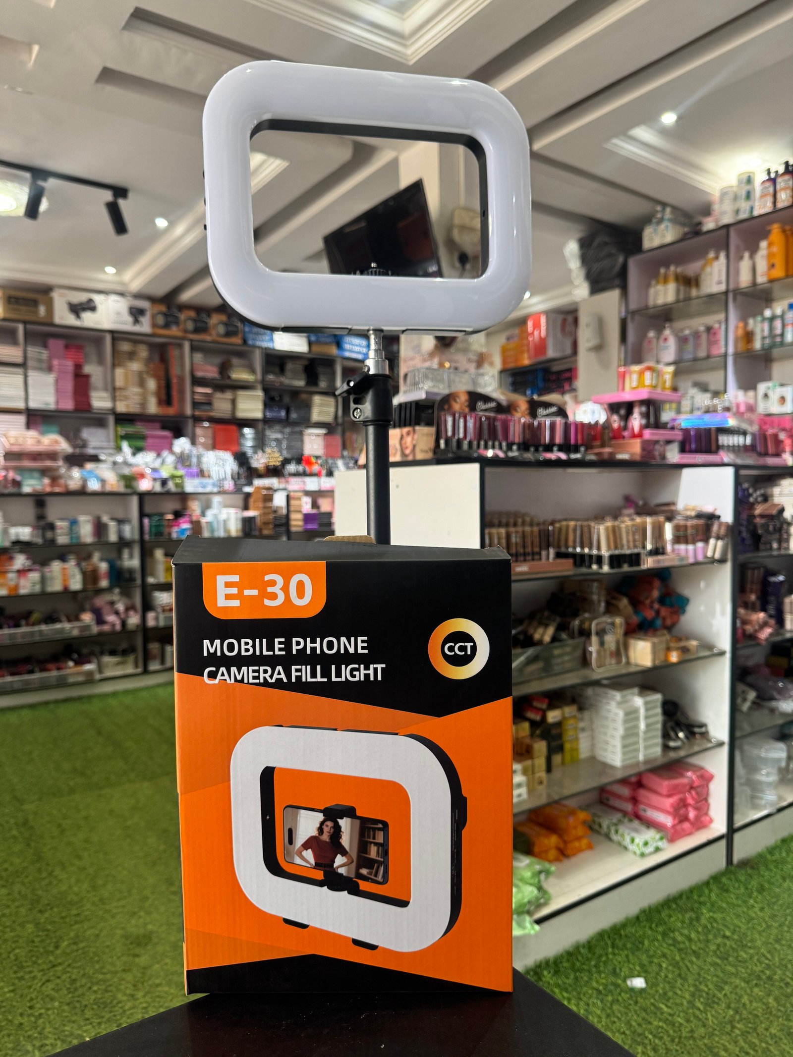 MOBILE PHONE CAMERA FILL LIGHT